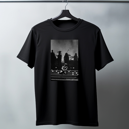 Walls Tee